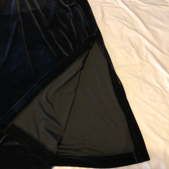 Black velvet skirt size L - Picture 2 of 3